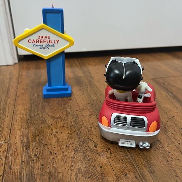 RARE Betty Boop in Car Las Vegas Bobblehead Set with Pudgy and LV Welcome Sign - Picture 5 of 8